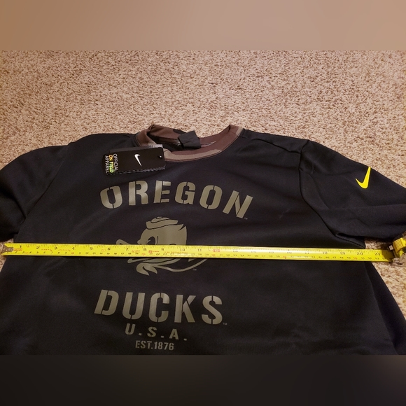 Nike Oregon Ducks Military Camo Crew - Picture 8 of 9
